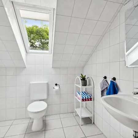 펜션 Christian 부숨